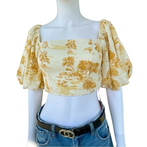 NWT SHEIN Milkmaid Top Size Small - Picture 2 of 11